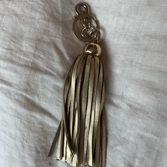 Gold Keychain - Picture 1 of 5
